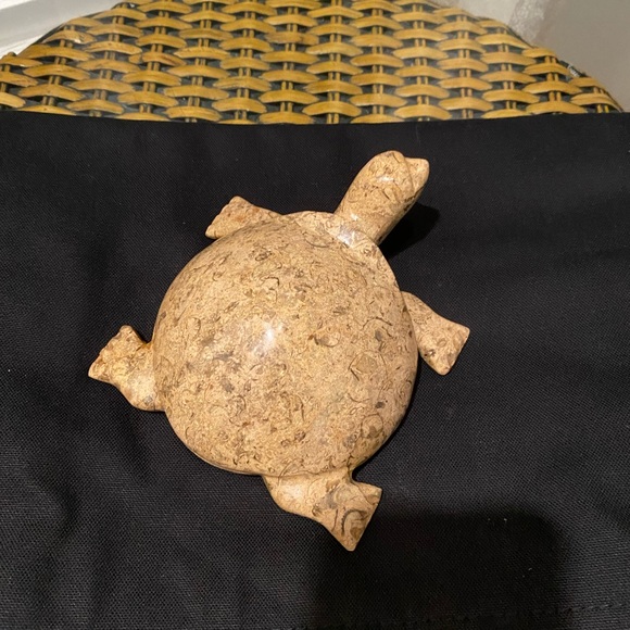 VTG Tortoise Natural Coral Stone. Hand Made/Carved In Pakistan - Picture 2 of 5